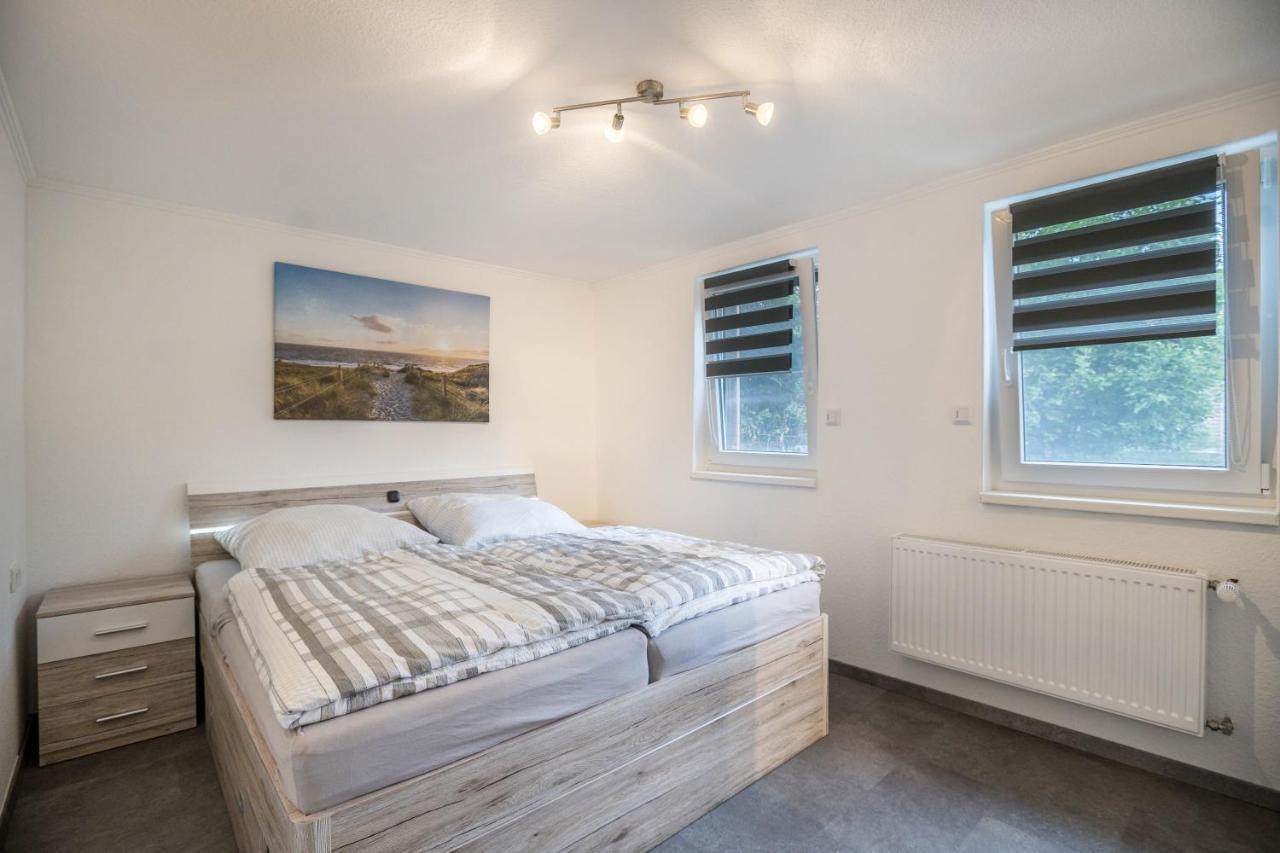 Ferienwohnung 9 Und 40 Thunum Экстерьер фото
