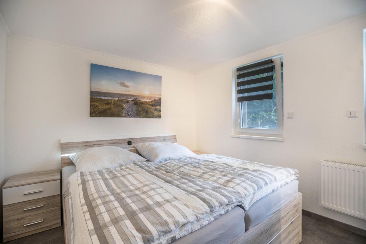 Ferienwohnung 9 Und 40 Thunum Экстерьер фото